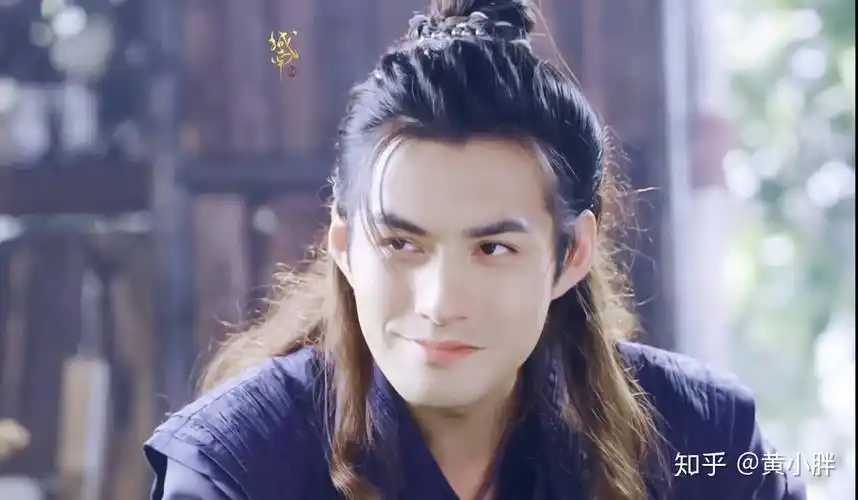 严宽和华晨宇谁的长相接近邪魅狷狂