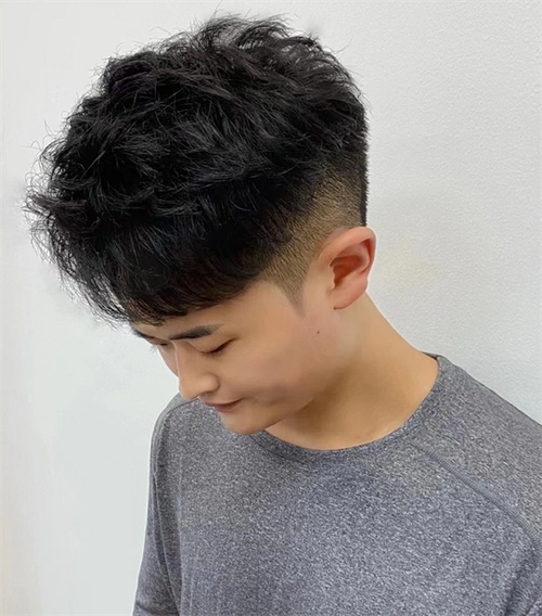 韩式帅气纹理烫 绅士优雅够酷炫_男生烫发 - 美发站