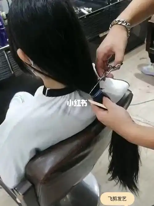 妹妹剪长发