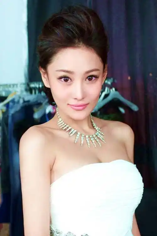 知名演员张馨予直播时候关闭了礼物打赏功能_网友_观众_行为