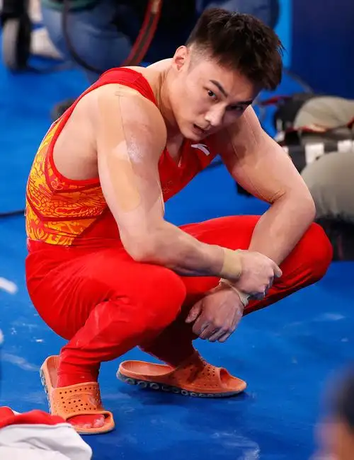 东京奥运会体操孙炜获男子个人全能第四名3