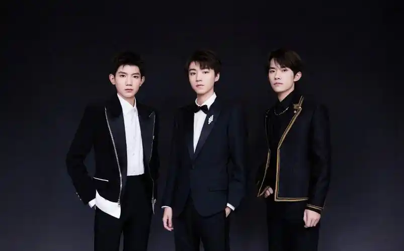 tfboys组合合体写真图片