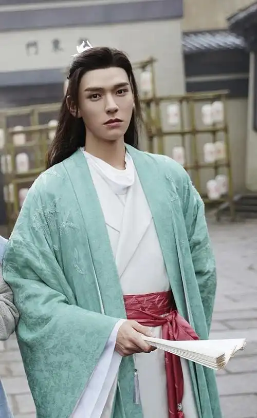 《山河令》温客行见自家阿絮穿的盛世美服,花花绿绿穿出了仙气!