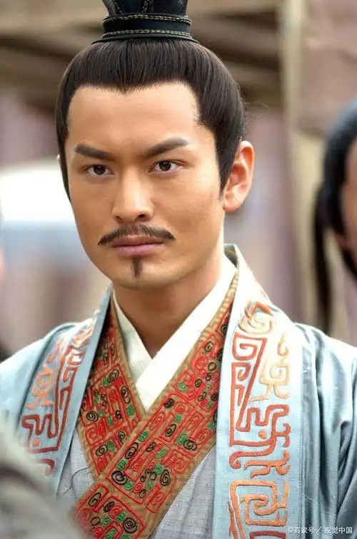 在古代,胡子对于男性来说是一种非常重要的象征,它代表着男性的地位和