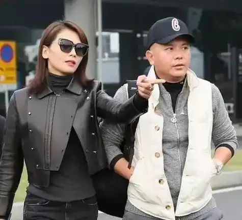 演员刘涛,4年帮丈夫还清4亿,婆婆是她后盾