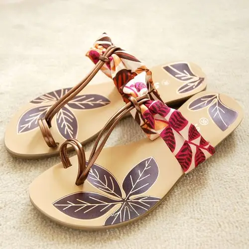 可爱夏威夷风情缎面印花细带夹角平底凉鞋