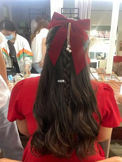 今日份小红书美眉订婚发型