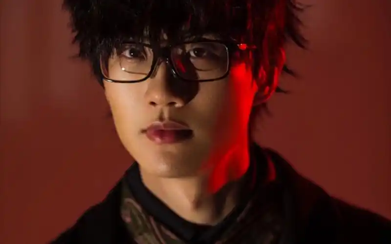 歌迷问许嵩:若哪天你不写歌了,你会选择什么方式告诉歌迷?