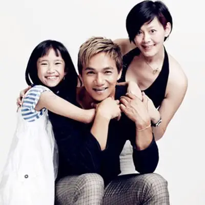 《想明白了再结婚》扮演港商老板的演员骆达华老婆卢燕曝光,两人婚后