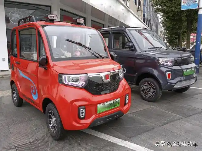 底价级别 小型轿车 宝骏是一款低端的两厢车,不用6万块钱就能买到汽车