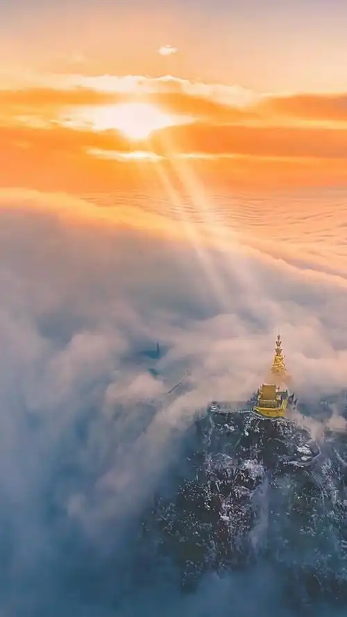 有些风景光是看见就已经算上上签了,愿看到此景的你,好运常伴!