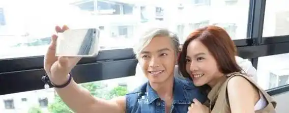 辰亦儒宣布结婚多年感情修成正果终于他给了她一个正式承诺