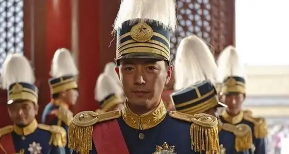 为让复辟显得深得人心,想让妓女们也组织一个请愿团,声援袁世凯登基