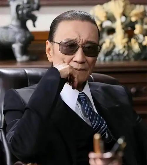 被大49岁的谢贤养了12年拿2000万分手费走人的coco如今怎样了