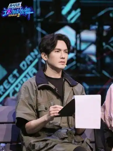 个个都是你心中的青春回忆_吴奇隆_钟汉良_林志颖