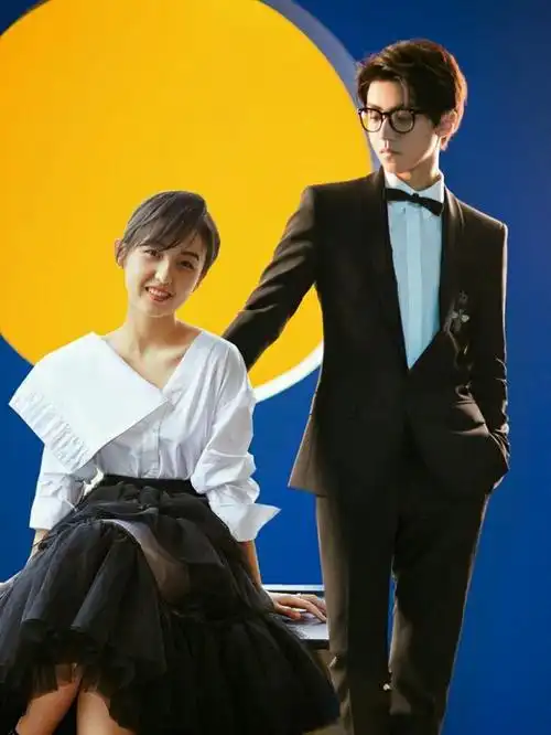 王俊凯和张子枫有很多同款疑似悄咪咪谈恋爱