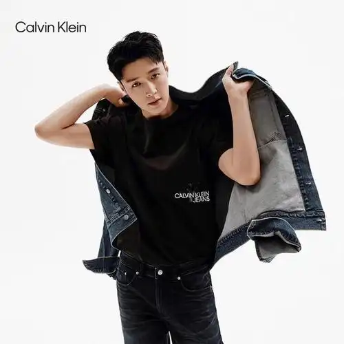 和calvin klein全球代言人张艺兴一起,释放真我不设限,寻找内心最真挚