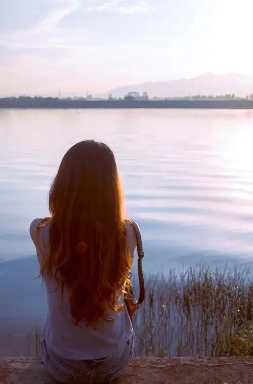 一组背影,几种风格!