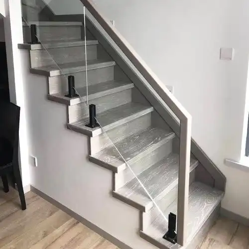 厂家直销红橡木实木楼梯踏板 定制成品烤漆别墅木梯踏步板