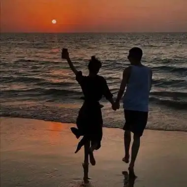 由美头网整理发布,情侣头像频道提供更多与日落,夕阳,晚霞相关的头像