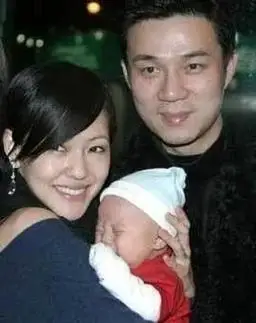 小s:你秀恩爱的样子,真让人心疼