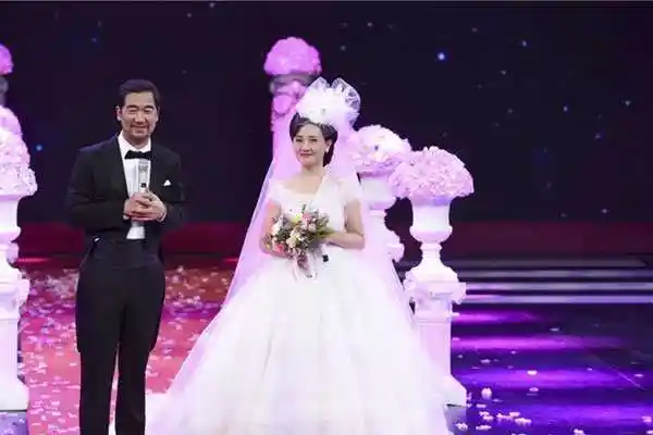 张国立邓婕为什么不生 张默不愿意一直叛逆