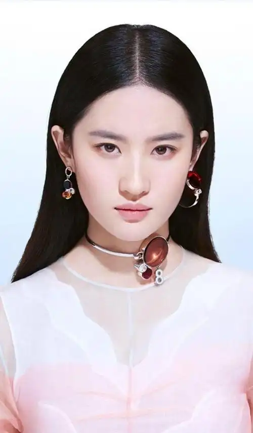 刘亦菲梦断好莱坞华裔演员为何在美国难以立足