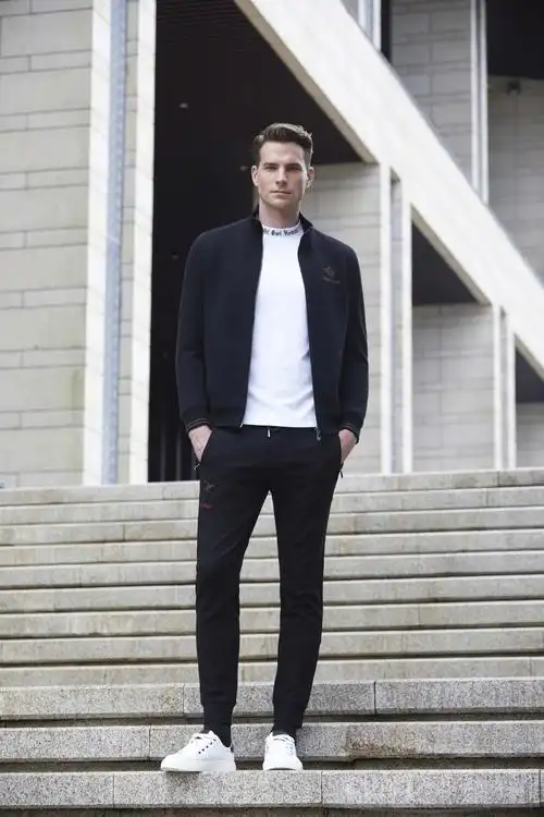 好消息,贵阳奥迩夏季成熟男装