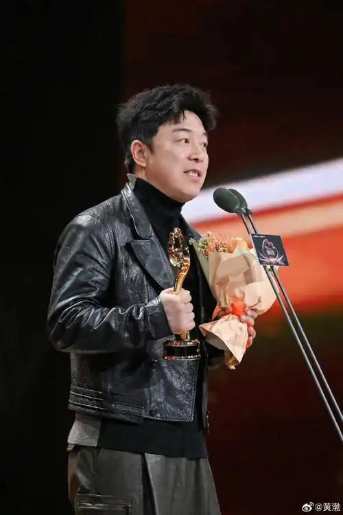 《2024年春节联欢晚会》节目单正式发布,@黄渤独唱歌曲《拼音》,这是