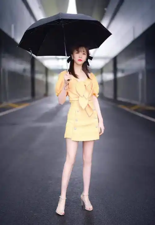 这些拥有修长美腿的女明星们,关晓彤的腿太惊艳,杨幂身材时尚_郁可唯