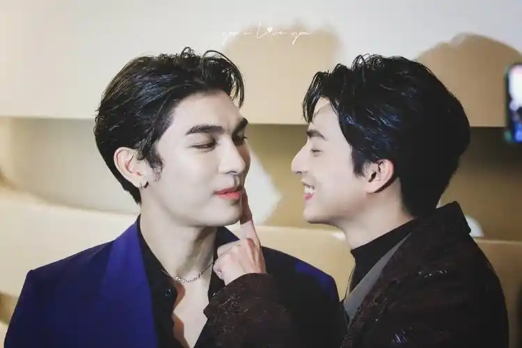 [tv_色][tv_色][tv_色]老夫老妻了[喜极而泣][喜极而泣]#缪糕夫夫