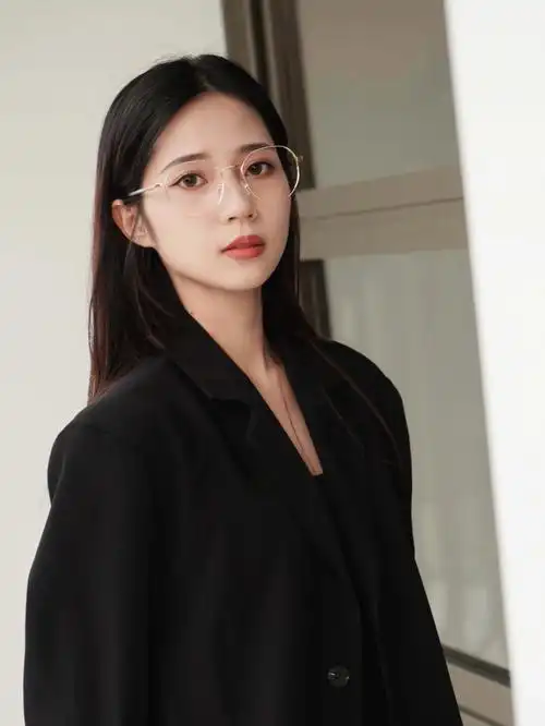 眼镜安利超级百搭镜框推荐女生必进