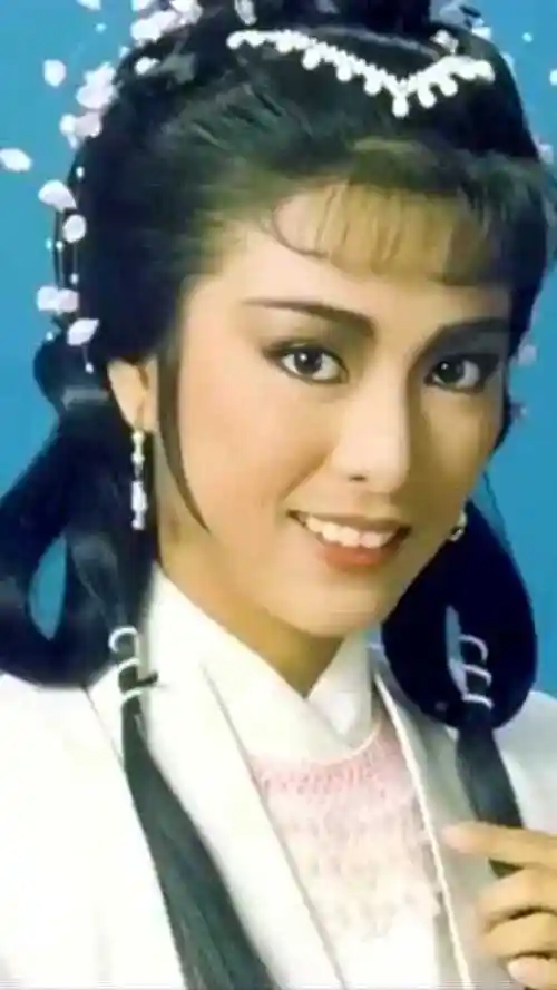 年轻时的米雪年有多漂亮看完才知道成龙为什么追了她8年