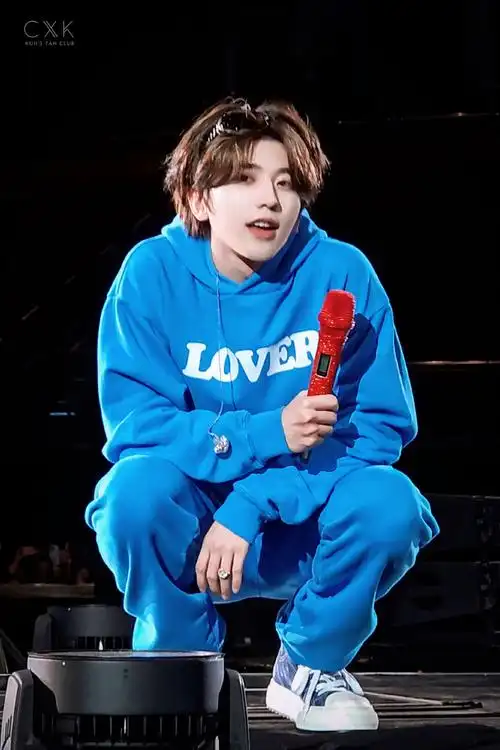 蔡徐坤2023迷巡回演唱会