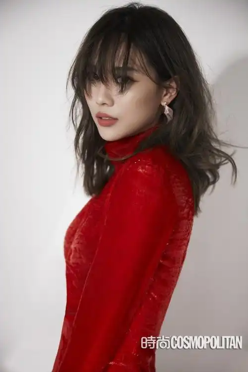 【女神来袭】女子组合missa主唱,"太后"王霏霏_腾讯新闻