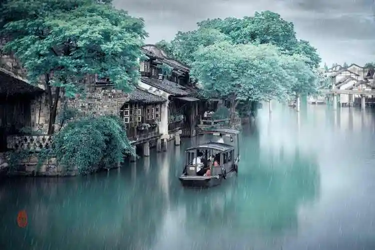 古诗词中"听雨江南",带你看尽江南烟雨美景