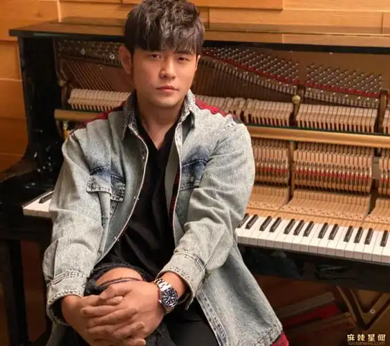 周杰伦电影不能说的秘密周董自导自演的处女座电影值得一看