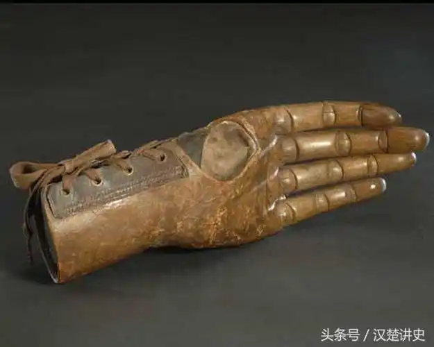 带关节功能的女性手掌假肢