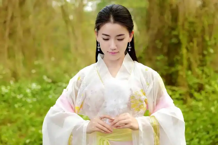 伊始之恋【粉衣仙子-古装外景】