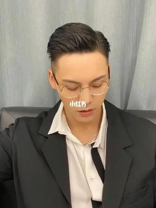 男士痞帅发型推荐雅痞油头回头率超高