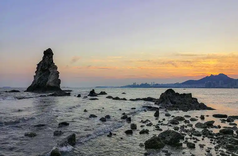 夕阳西下的石老人海边～2020.9.26随拍