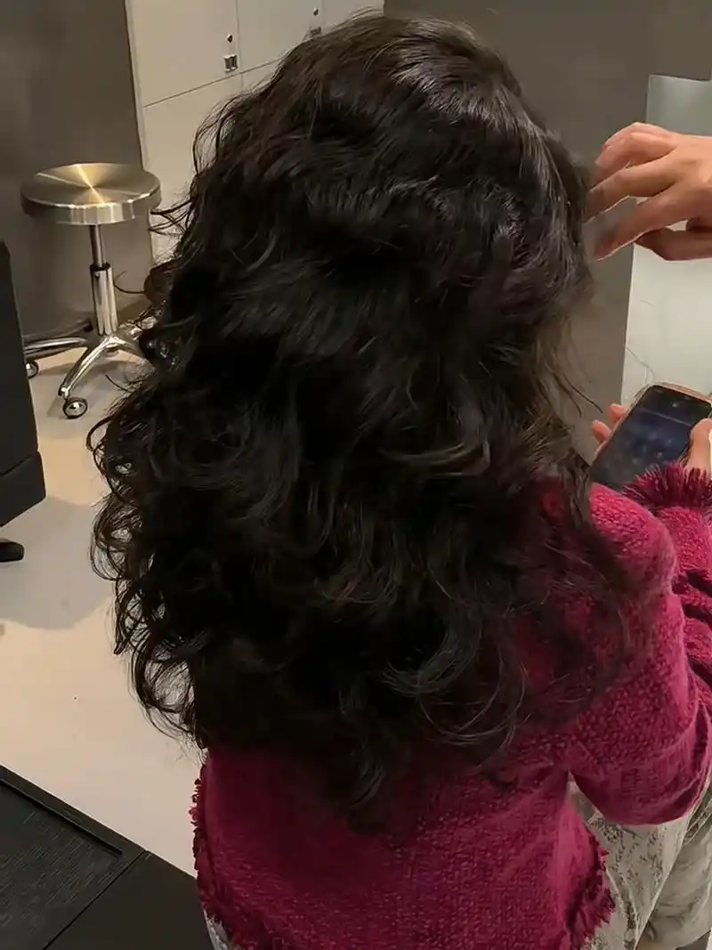 中长发烫发推荐 层次感慵懒法式卷 蓬松有型 高层次慵懒法式卷烫发