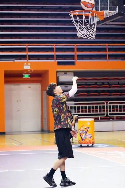 《我要打篮球》李易峰投篮命中率进步神速