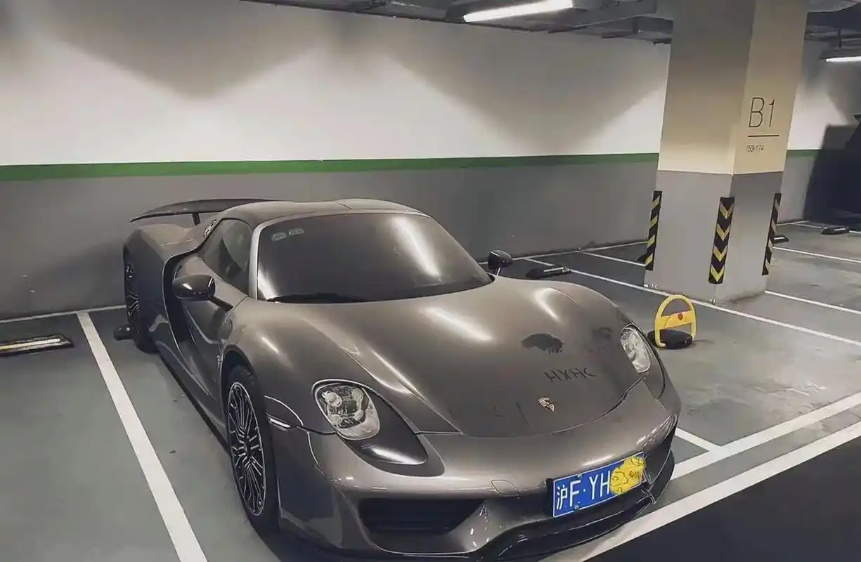 那个男人的车 懂得都懂#july#kris#抖音汽车  - 抖音