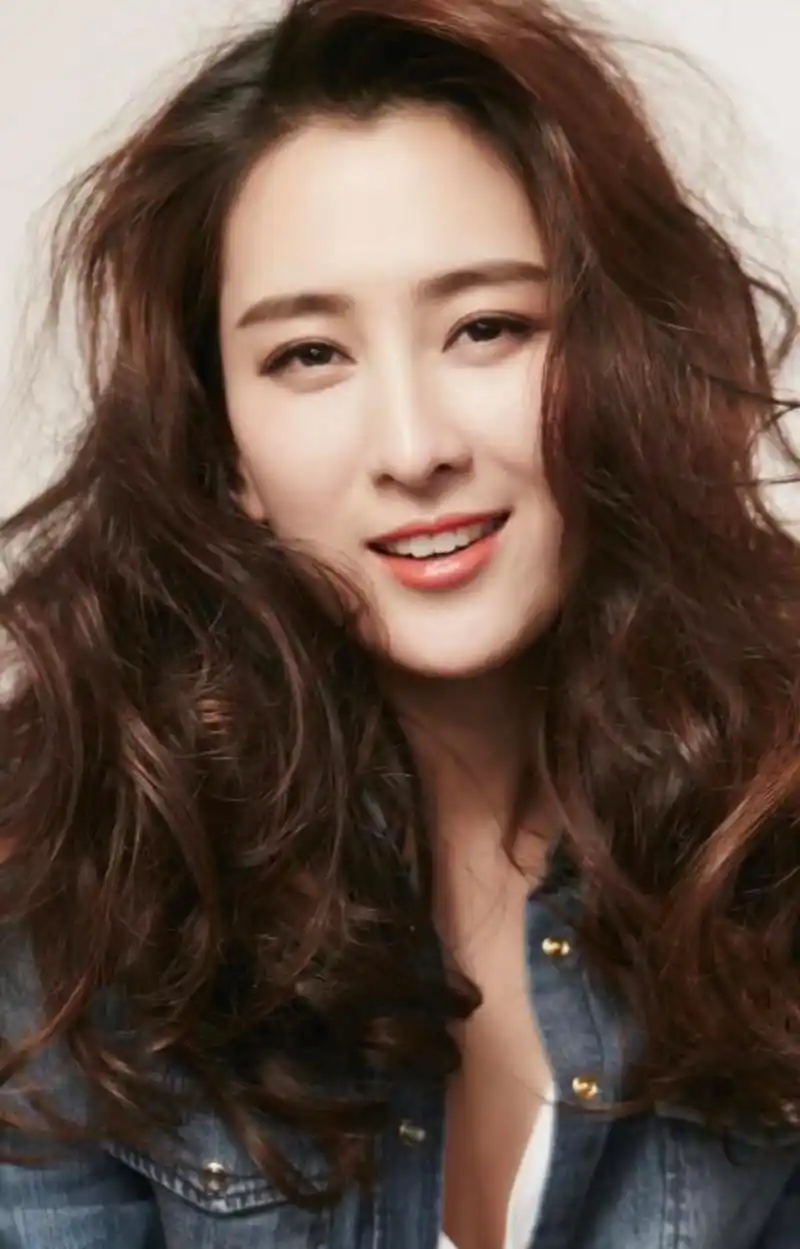 成熟美女女星马苏