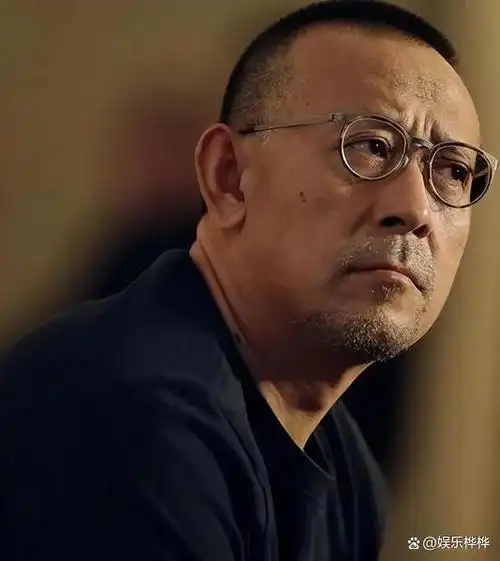 被称为"导演鬼才"的姜文,受到张艺谋认可,如今他怎样了?