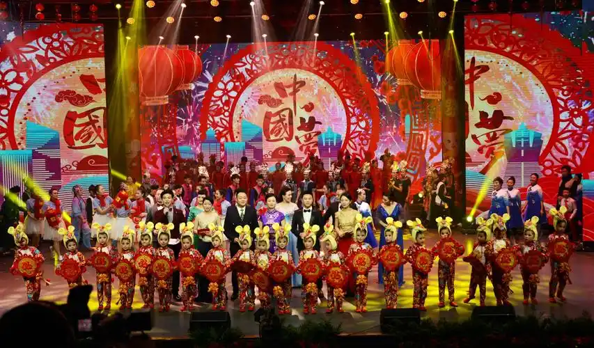 2020年家乡美,幸福年,张家界春节联欢晚会在一片欢乐,祥合,喜庆歌舞中