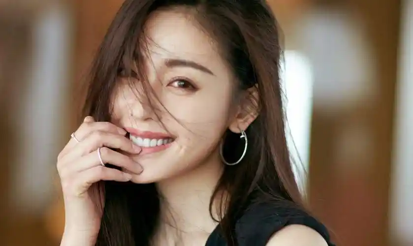 张天爱第一任丈夫是谁(盘点张天爱历任男友名单)