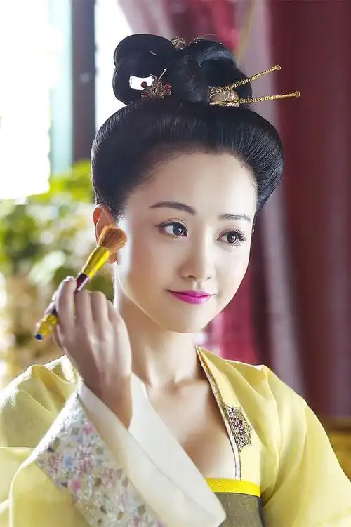 古装剧中,那些穿着唐装,惊艳众人的女明星们,哪个是你心中最爱