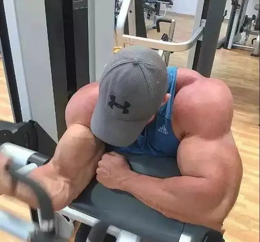 比头还大的肱二头肌见过吗?4个技巧重新定义手臂!